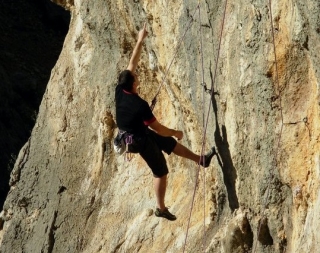 Ascendiendo por la pared